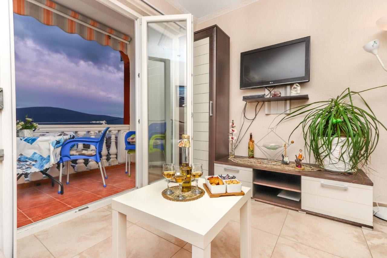 Villa Lastva Apartments Tivat Buitenkant foto