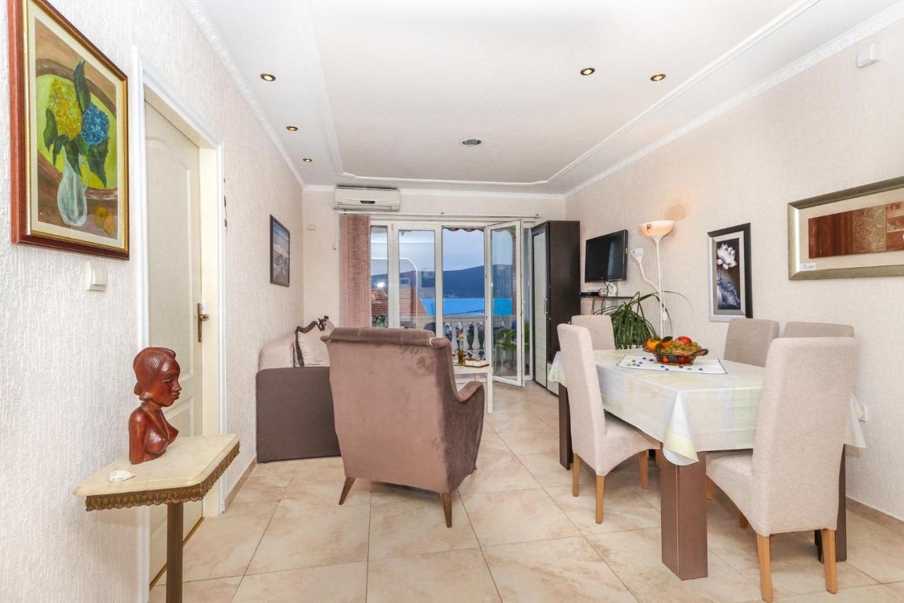 Villa Lastva Apartments Tivat Buitenkant foto