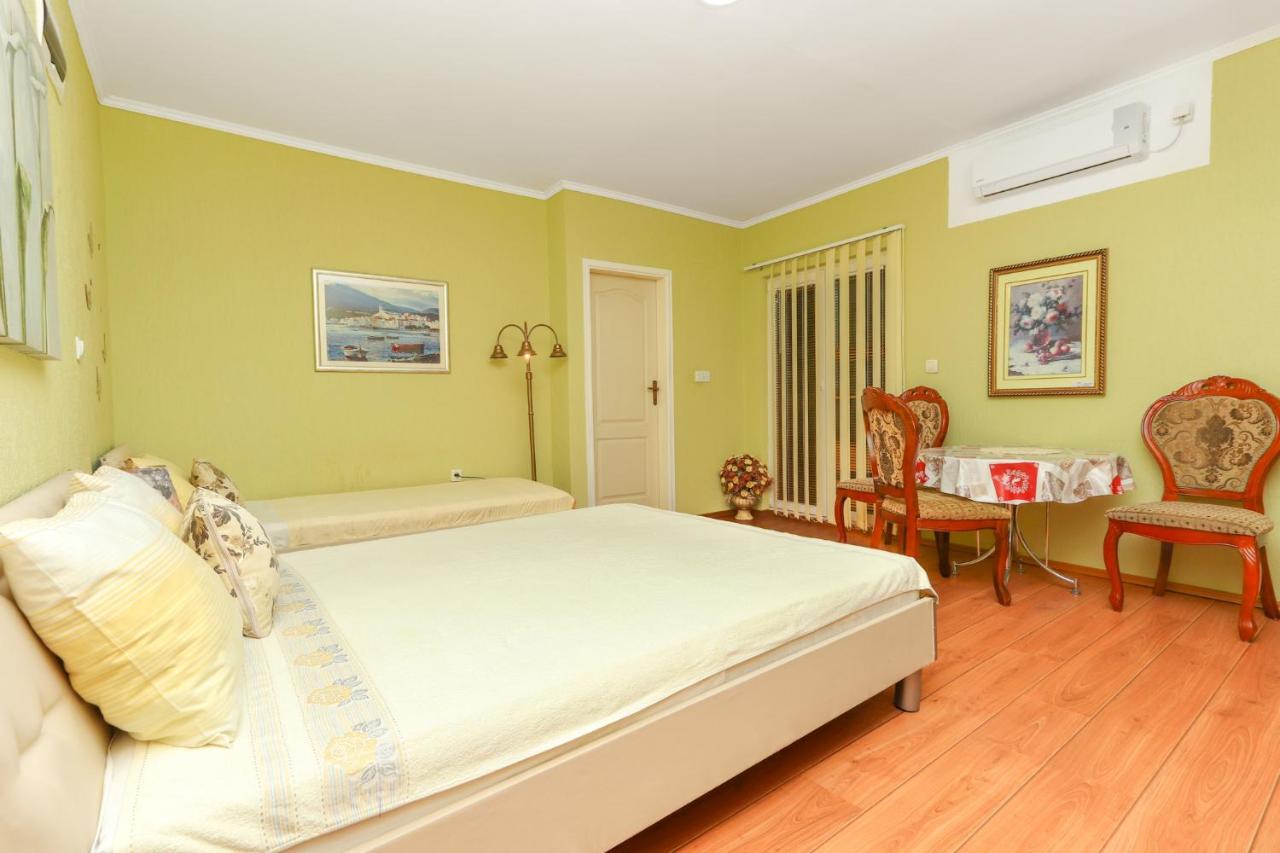Villa Lastva Apartments Tivat Buitenkant foto